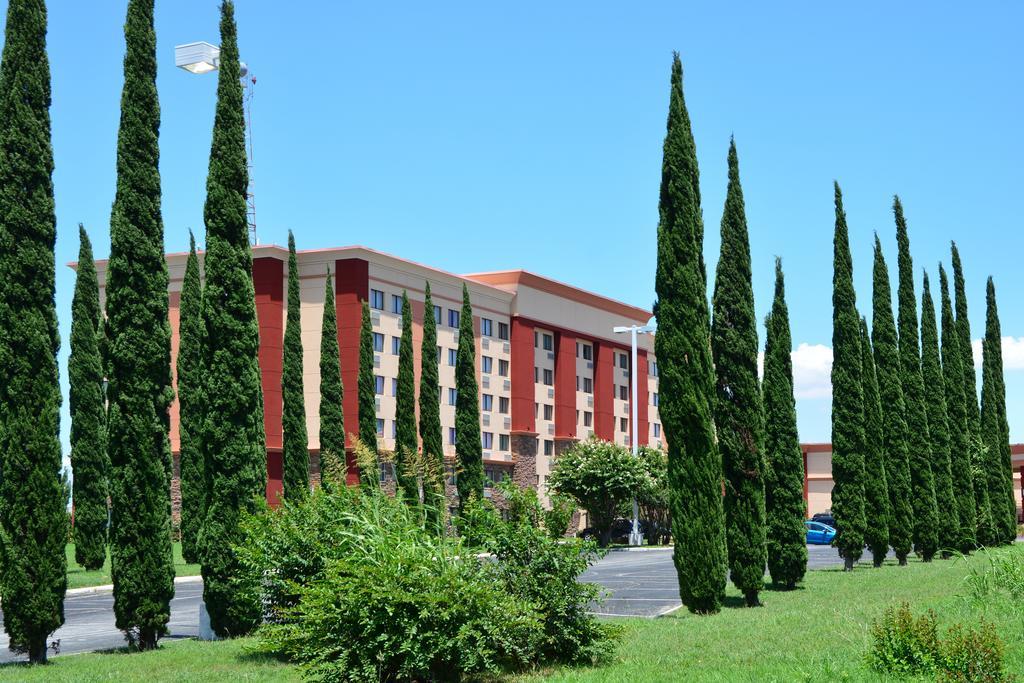 Lux Hotel & Spa, Trademark Collection By Wyndham Arlington Exterior photo